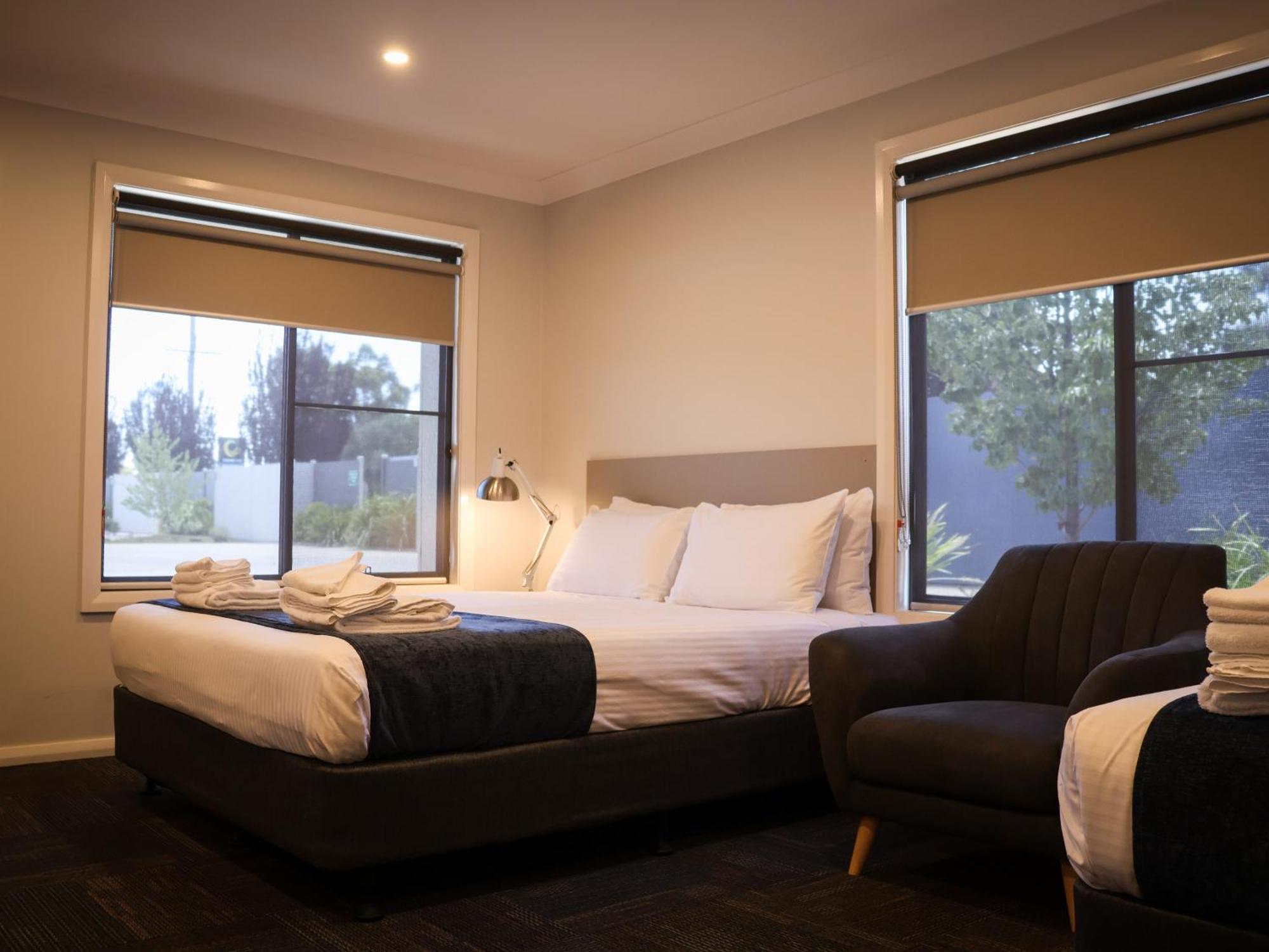Eastend Studio Apartments Dubbo Exterior photo