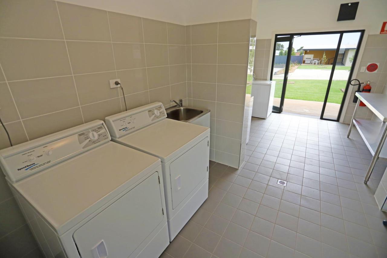 Eastend Studio Apartments Dubbo Exterior photo
