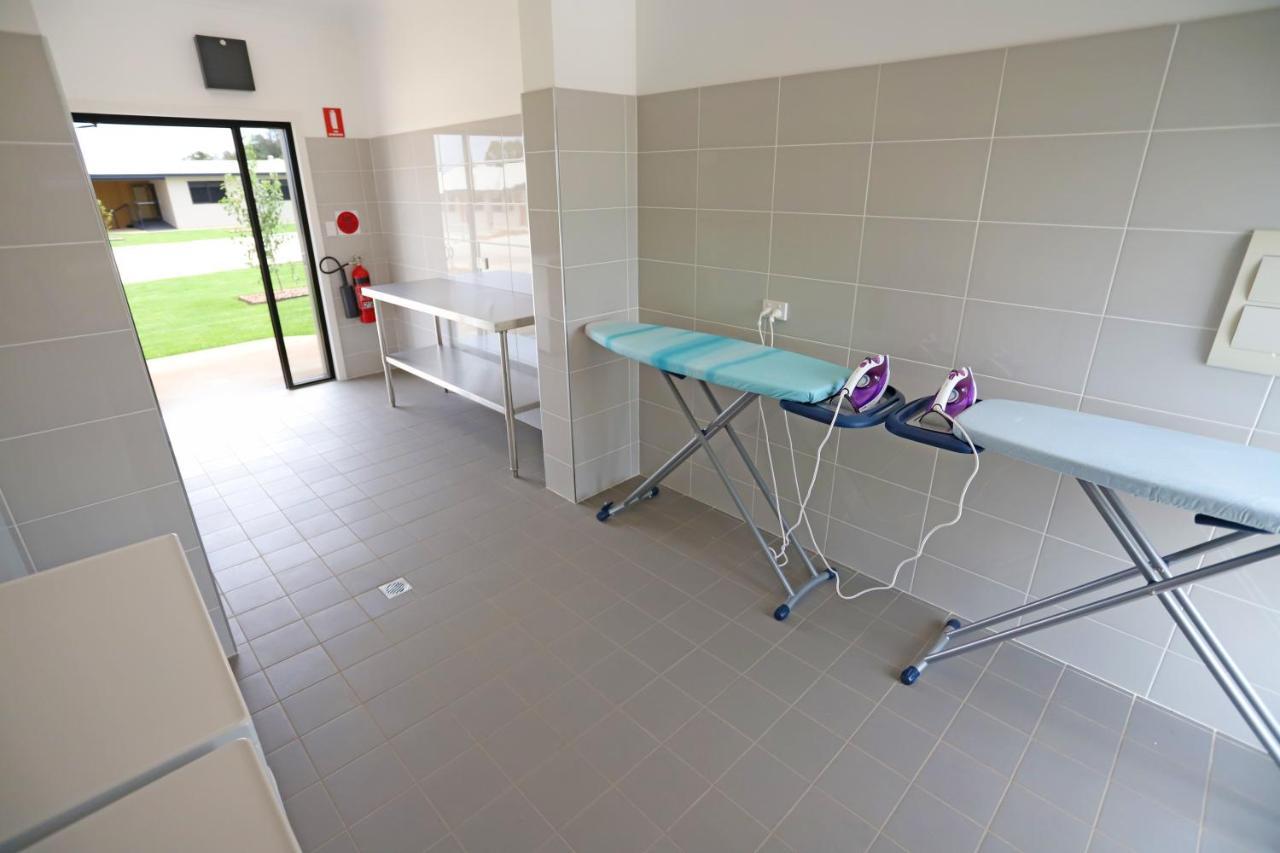 Eastend Studio Apartments Dubbo Exterior photo